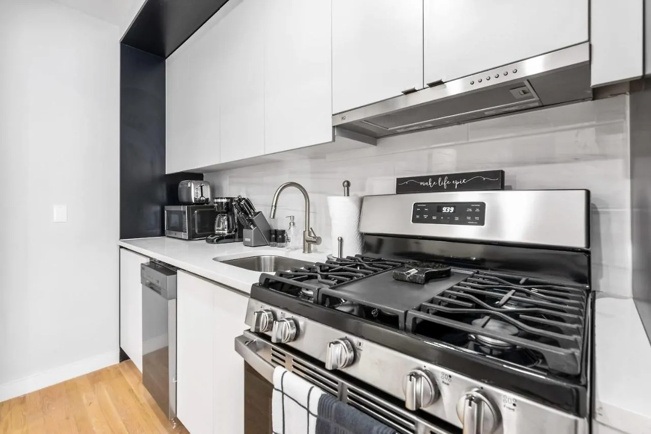 Luxe Studio Suite In Upper East Side With Charming Juliet Balcony 뉴욕 미국